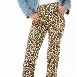 Leopard Jeans with Front Zipper Detail